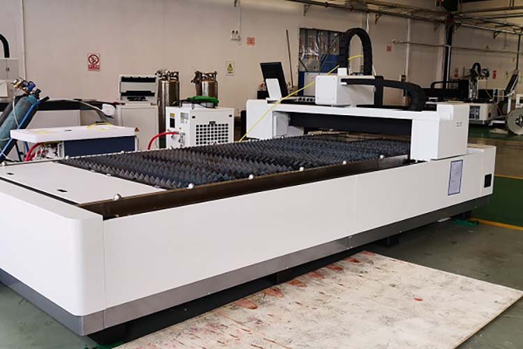 One Table Fiber Laser Marker (67) Un marcador de láser de fibra de mesa (67)