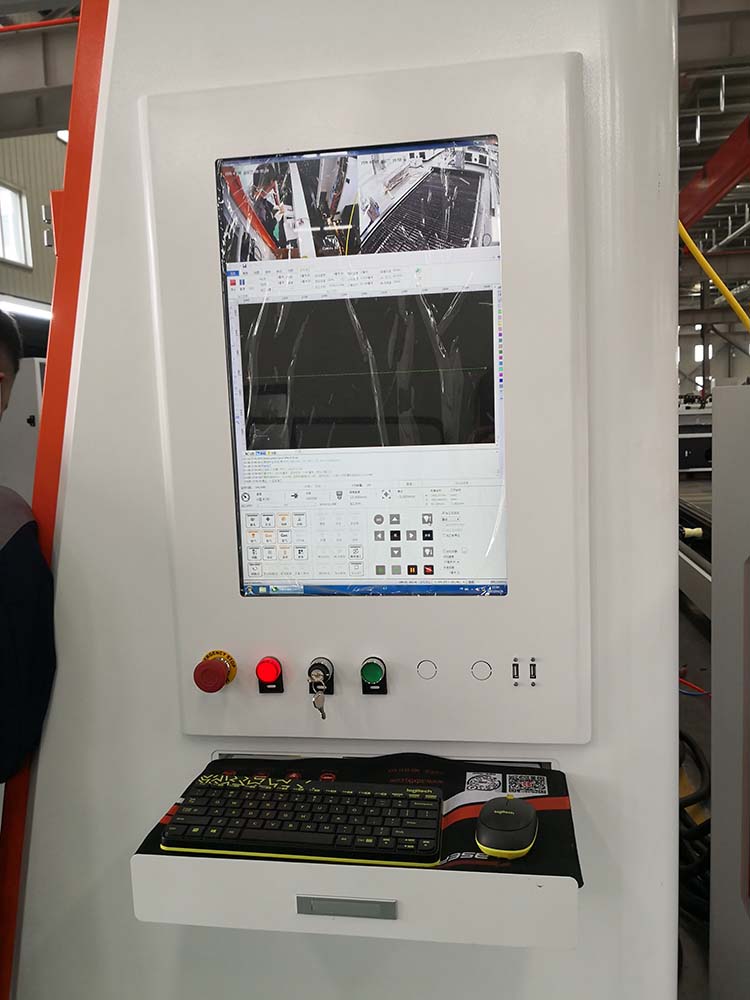 Protective Fiber Laser Cutter Detail (30) Detalles del cortador de láser de fibra protectora (30)