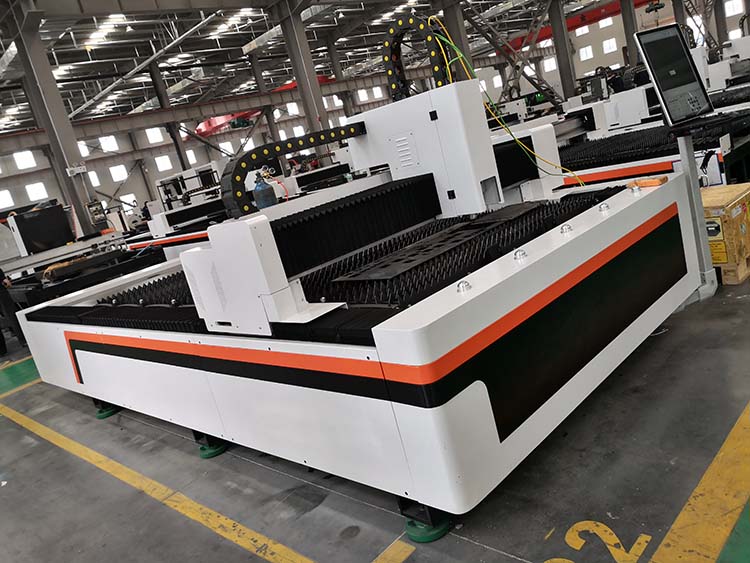 One Table Fiber Laser Marker (38) Un marcador láser de fibra de mesa (38)