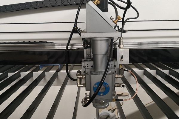 cabeza l&aacute;ser no metal de metal