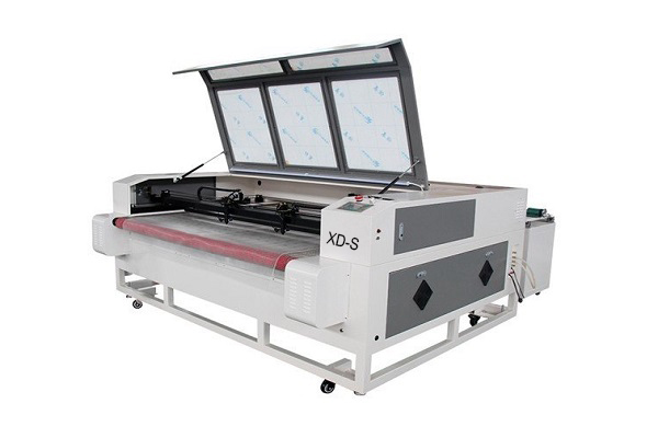 Auto Feeding CO2 M&aacute;quina de corte l&aacute;ser XD-S