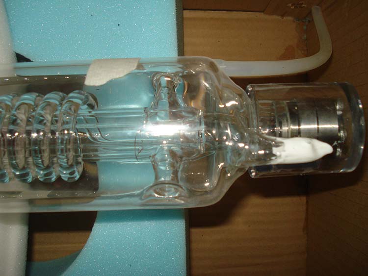 Tubo l&aacute;ser de CO2 (44)