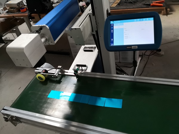 m&aacute;quina de marcador l&aacute;ser de fibra voladora