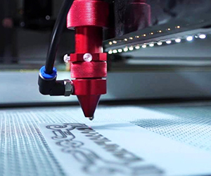 Máquina de grabado y corte láser de CO2